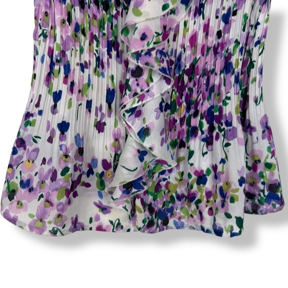 Womens Ruffle Top Size Medium Pleated Floral Coquette Purple Watercolor Colorful - Picture 8 of 11